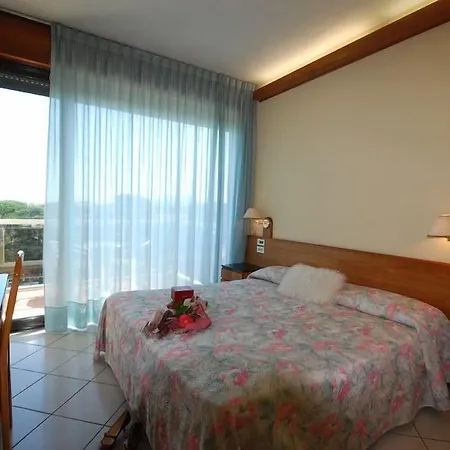 Napoleon 4* Λούκα