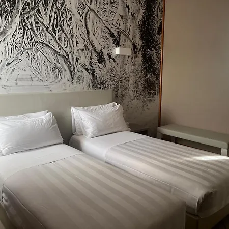 Napoleon Ξενοδοχείο Λούκα