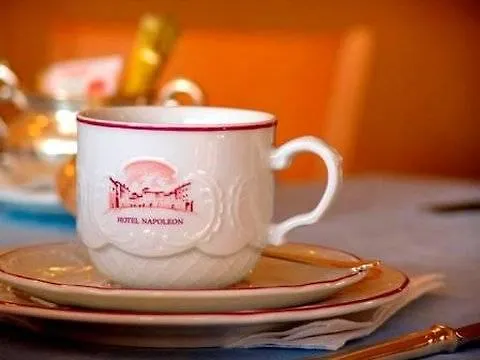 호텔 Napoleon 4*